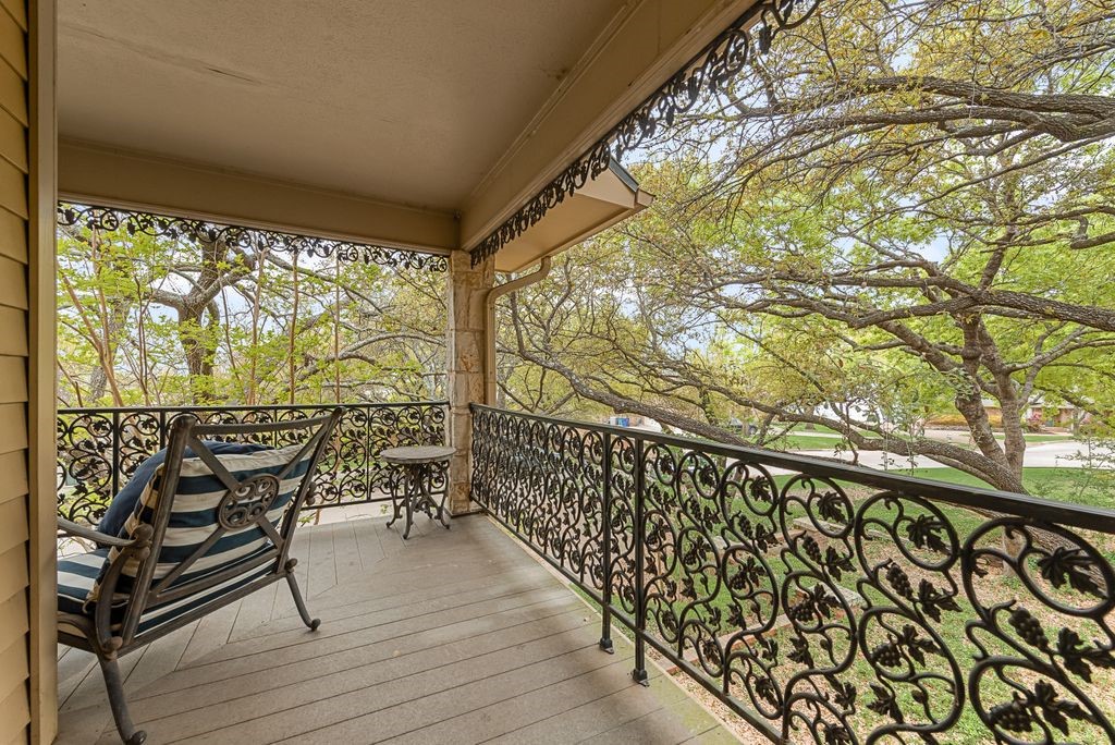 2 Eastshore Road Heath TX 75032