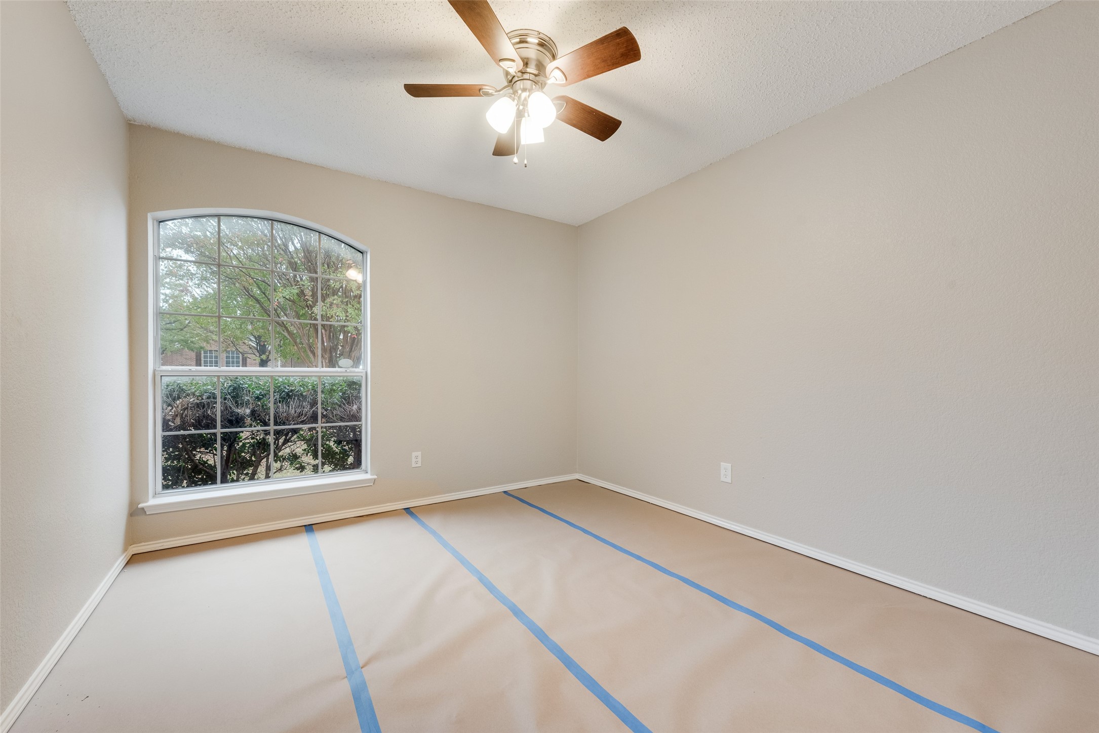 617 Madeline Court Azle TX 76020