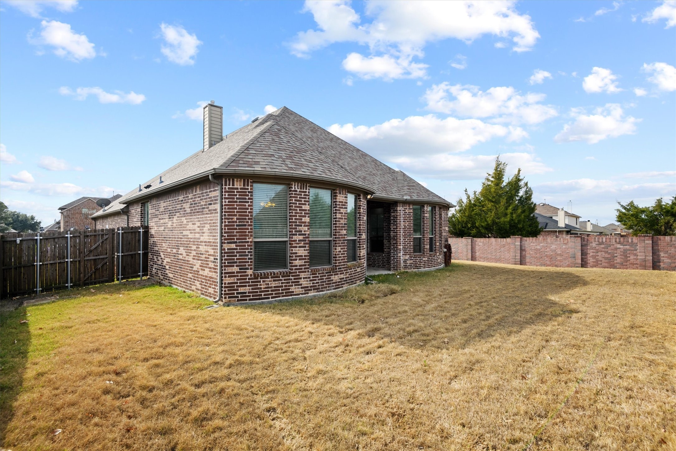 114 Thoroughbred Street Waxahachie TX 75165