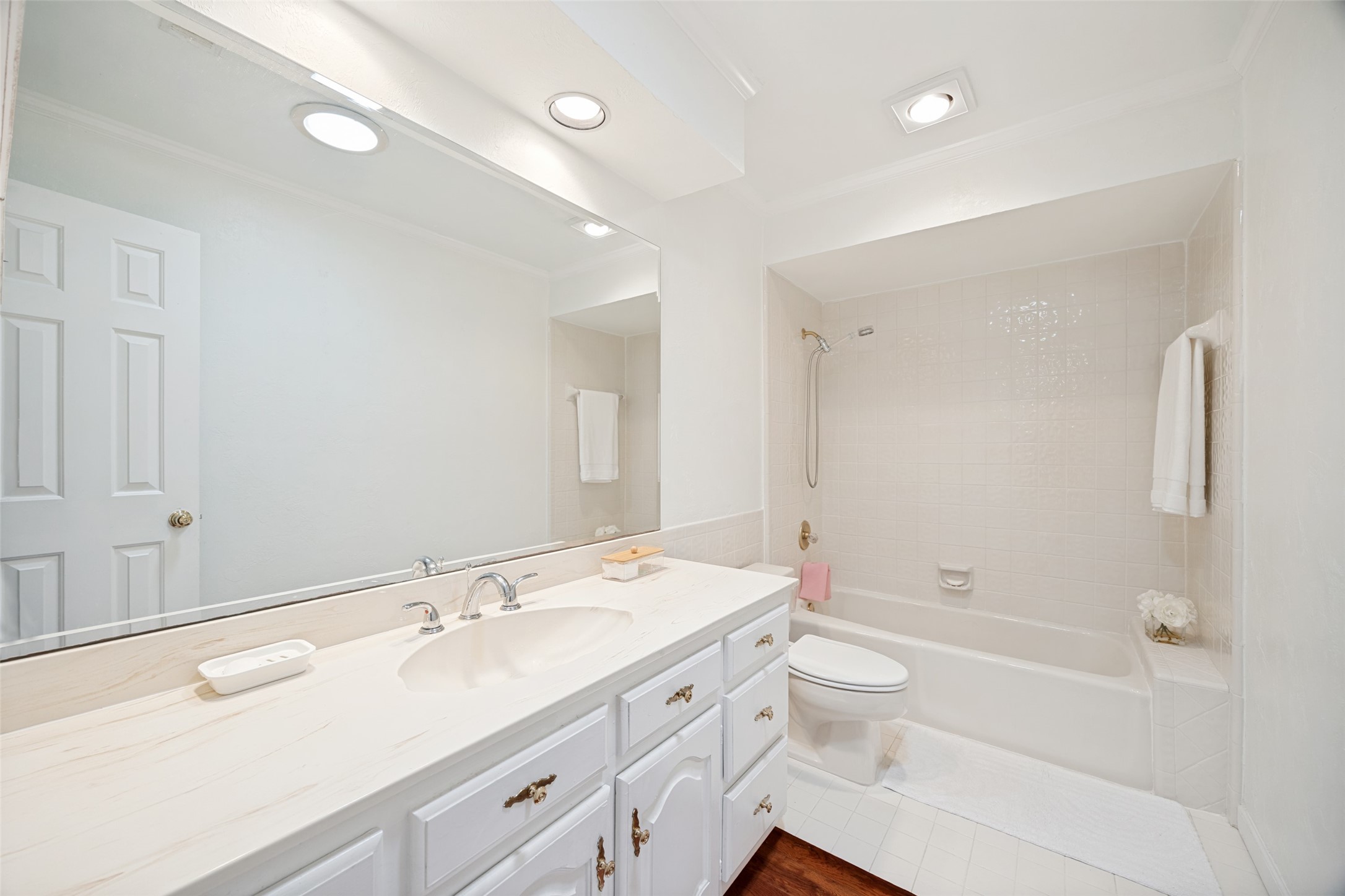 3306 Bluffview Drive Garland TX 75043