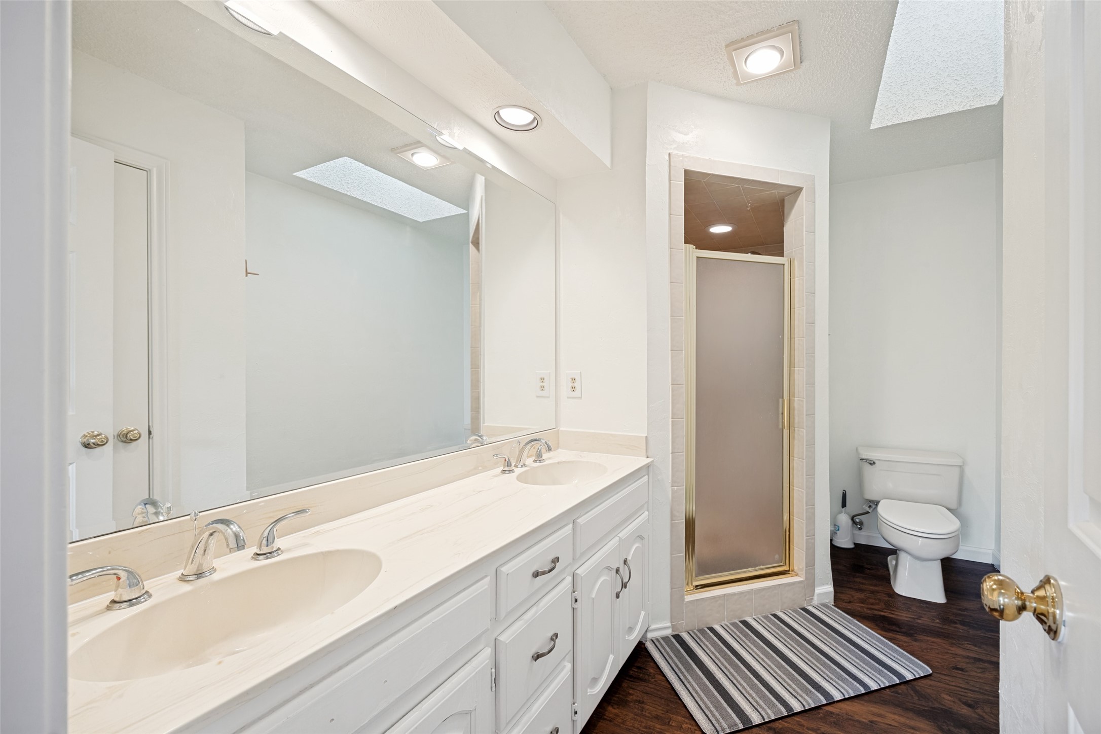 3306 Bluffview Drive Garland TX 75043