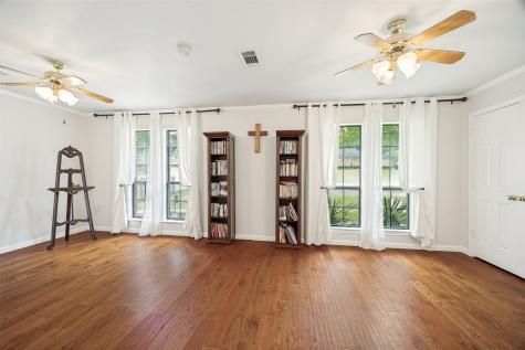 3306 Bluffview Drive Garland TX 75043
