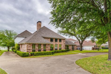 3306 Bluffview Drive Garland TX 75043