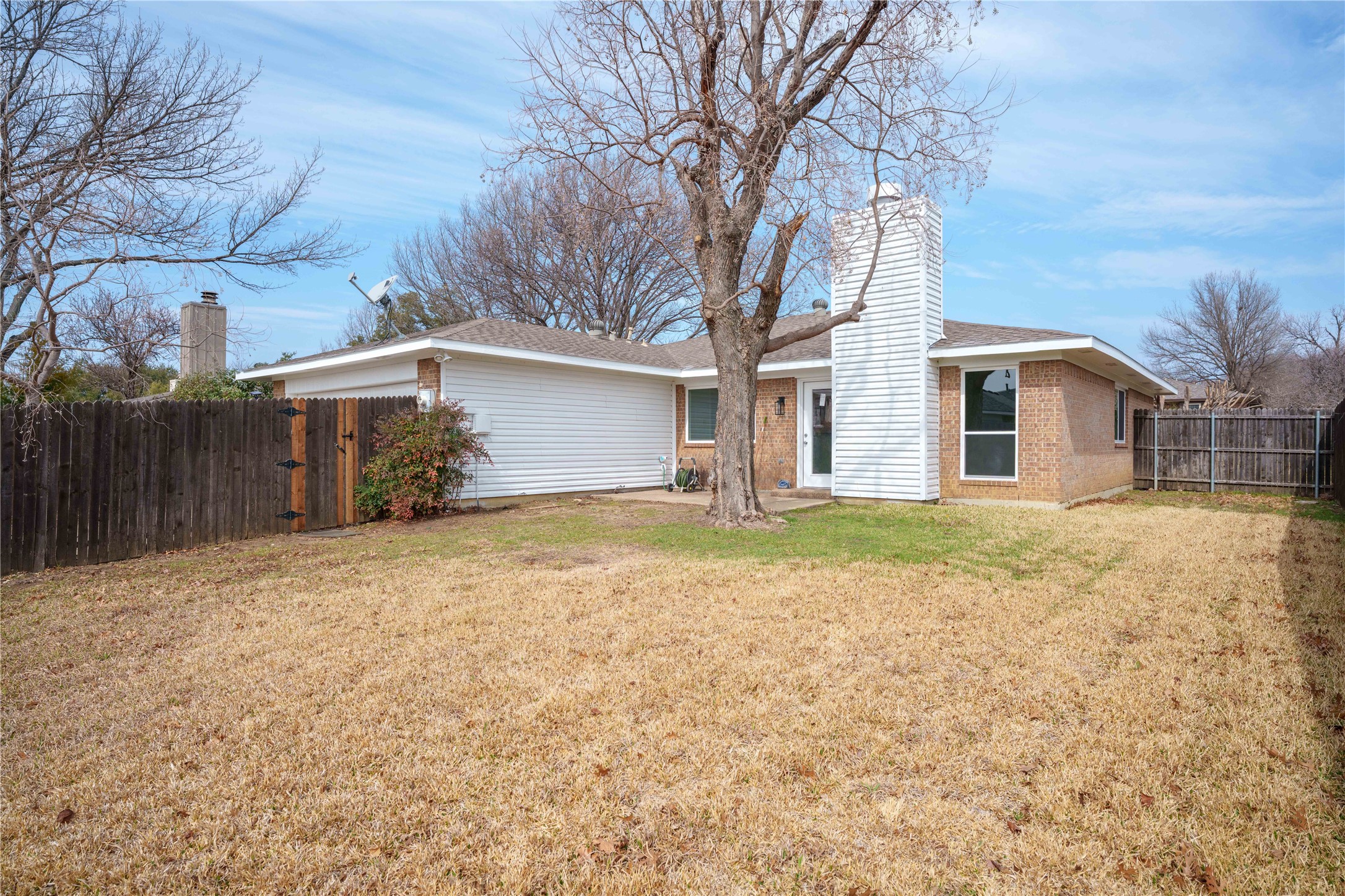 1734 Sterling Lane Lewisville TX 75067