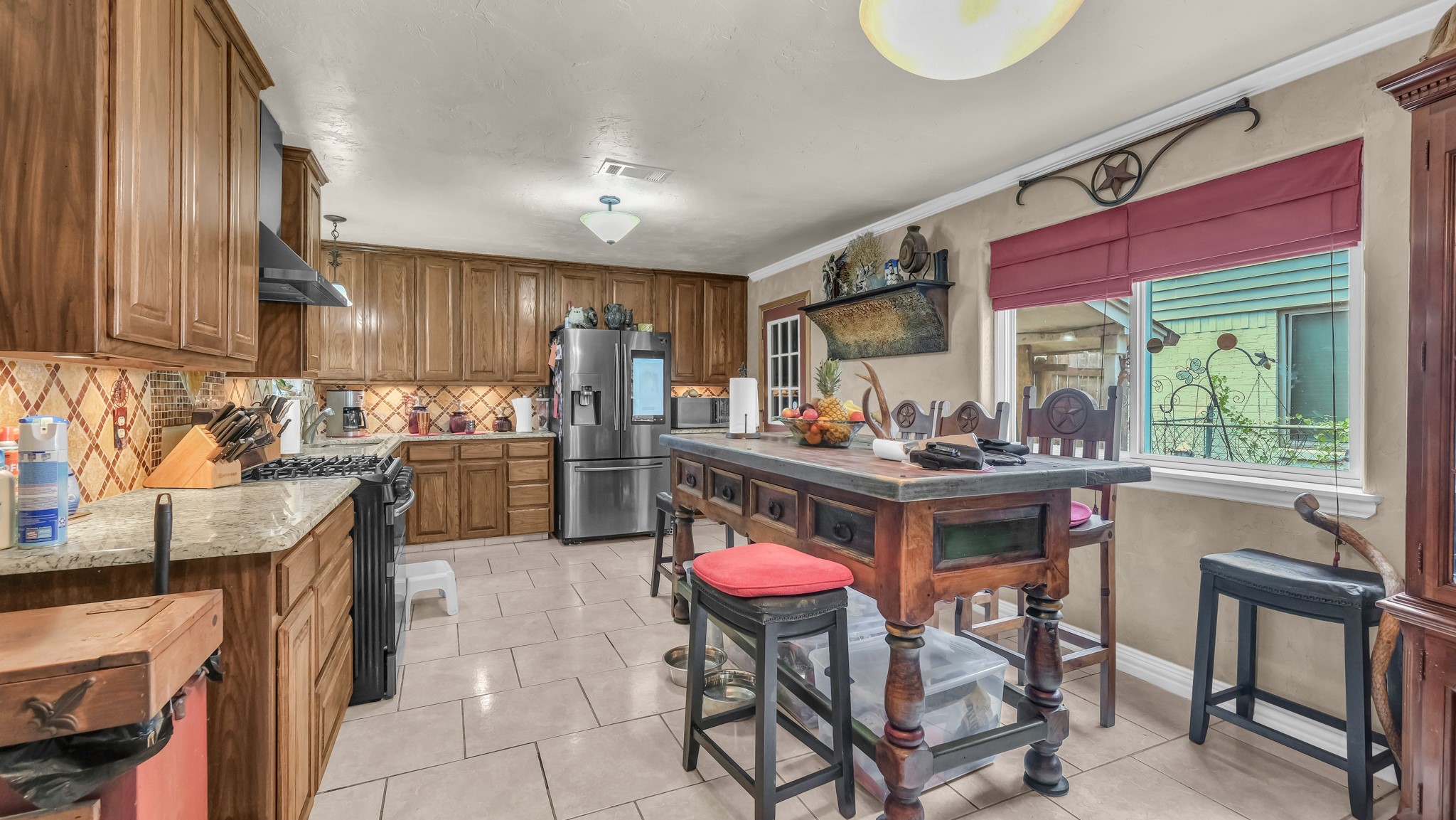 412 Douglas Street Burleson TX 76028