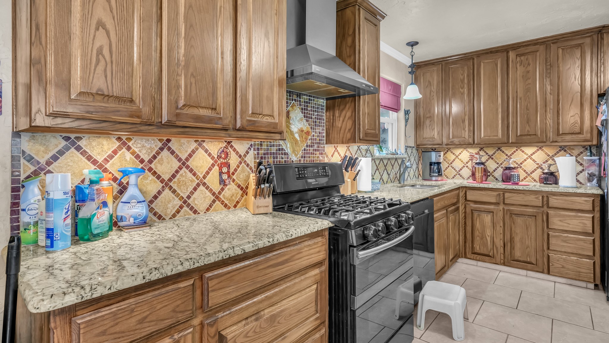 412 Douglas Street Burleson TX 76028