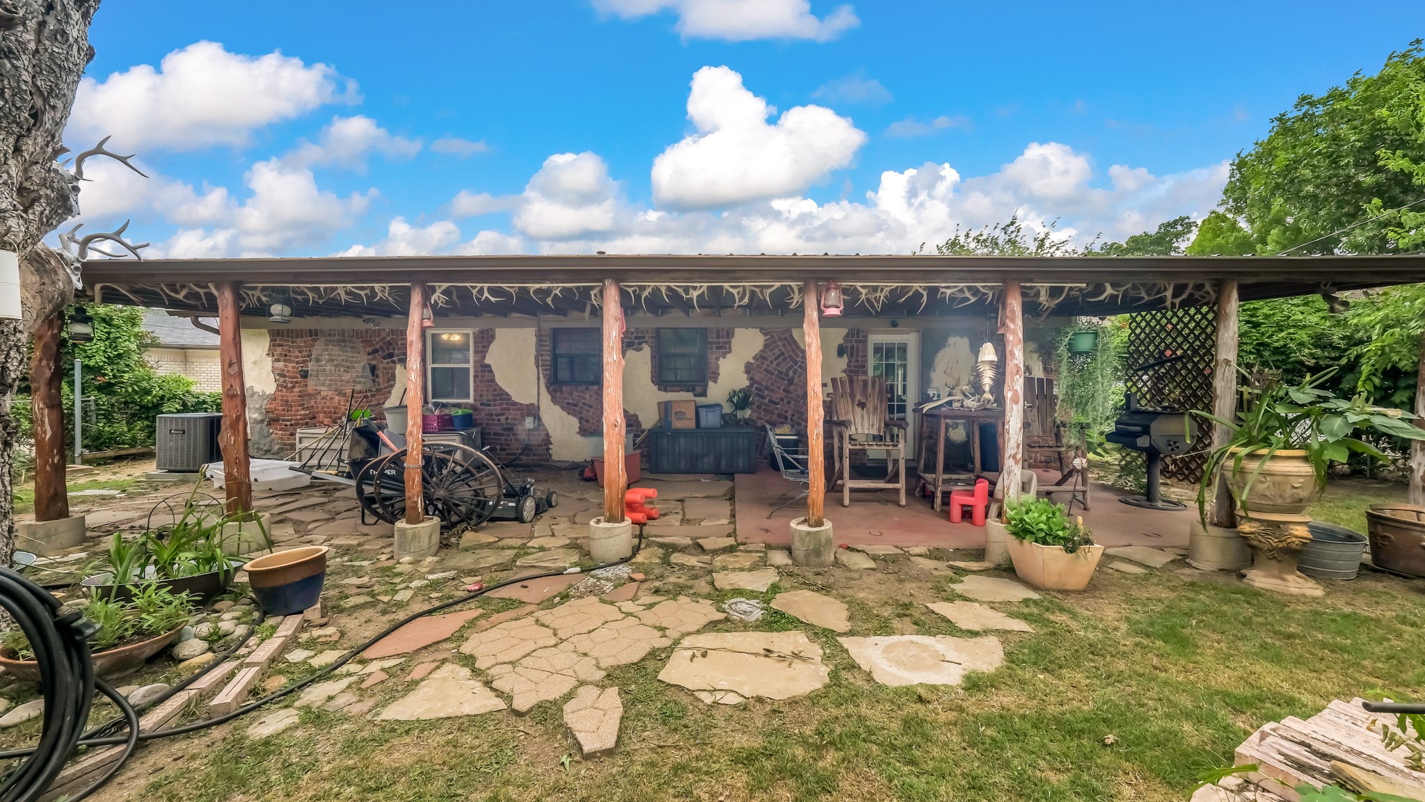 412 Douglas Street Burleson TX 76028