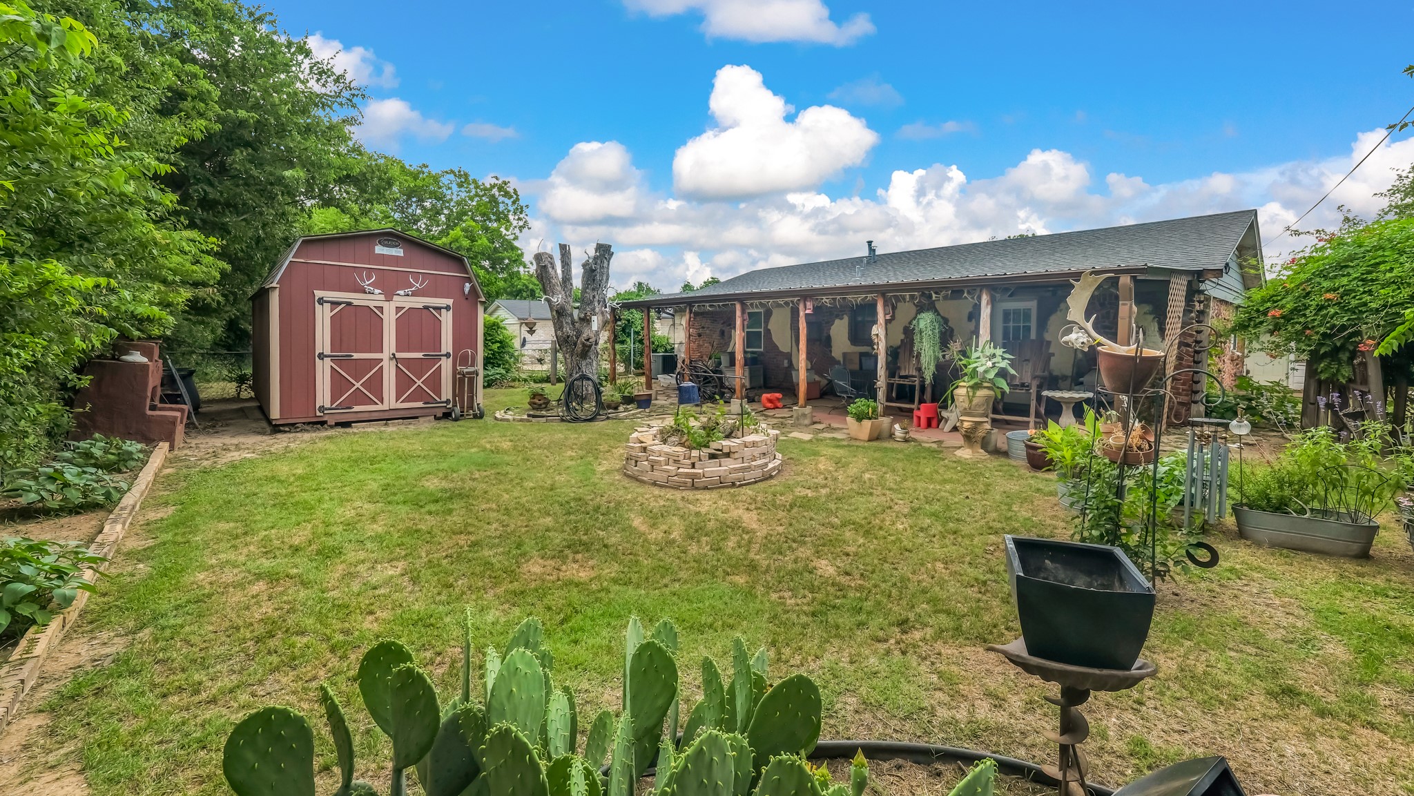 412 Douglas Street Burleson TX 76028