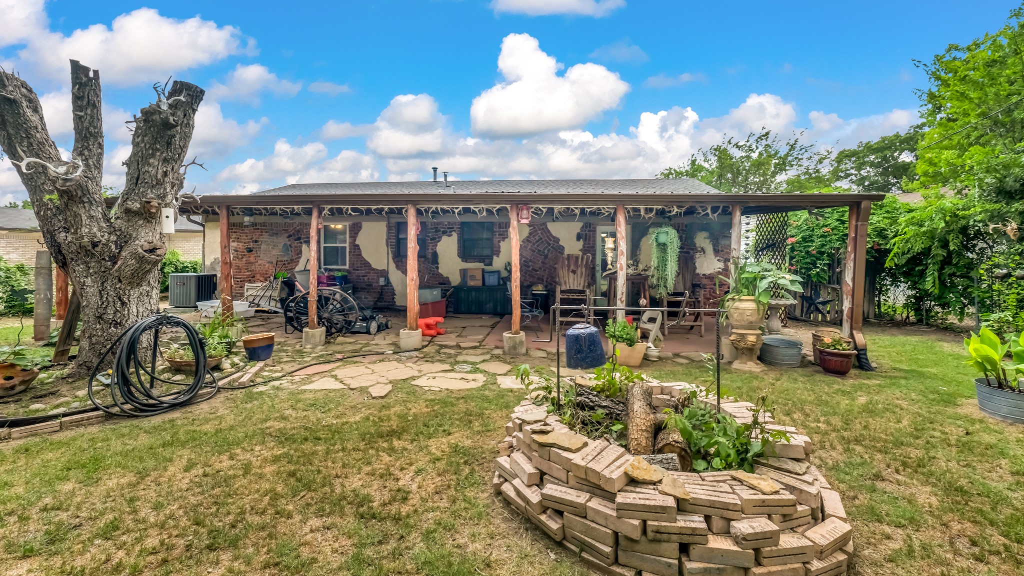 412 Douglas Street Burleson TX 76028