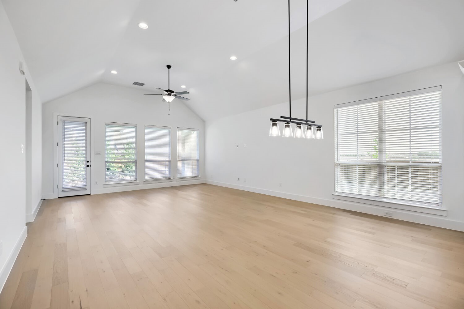 4302 Blackberry Lane Oak Point TX 75068