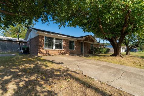 523 N Church Street Pilot Point TX 76258