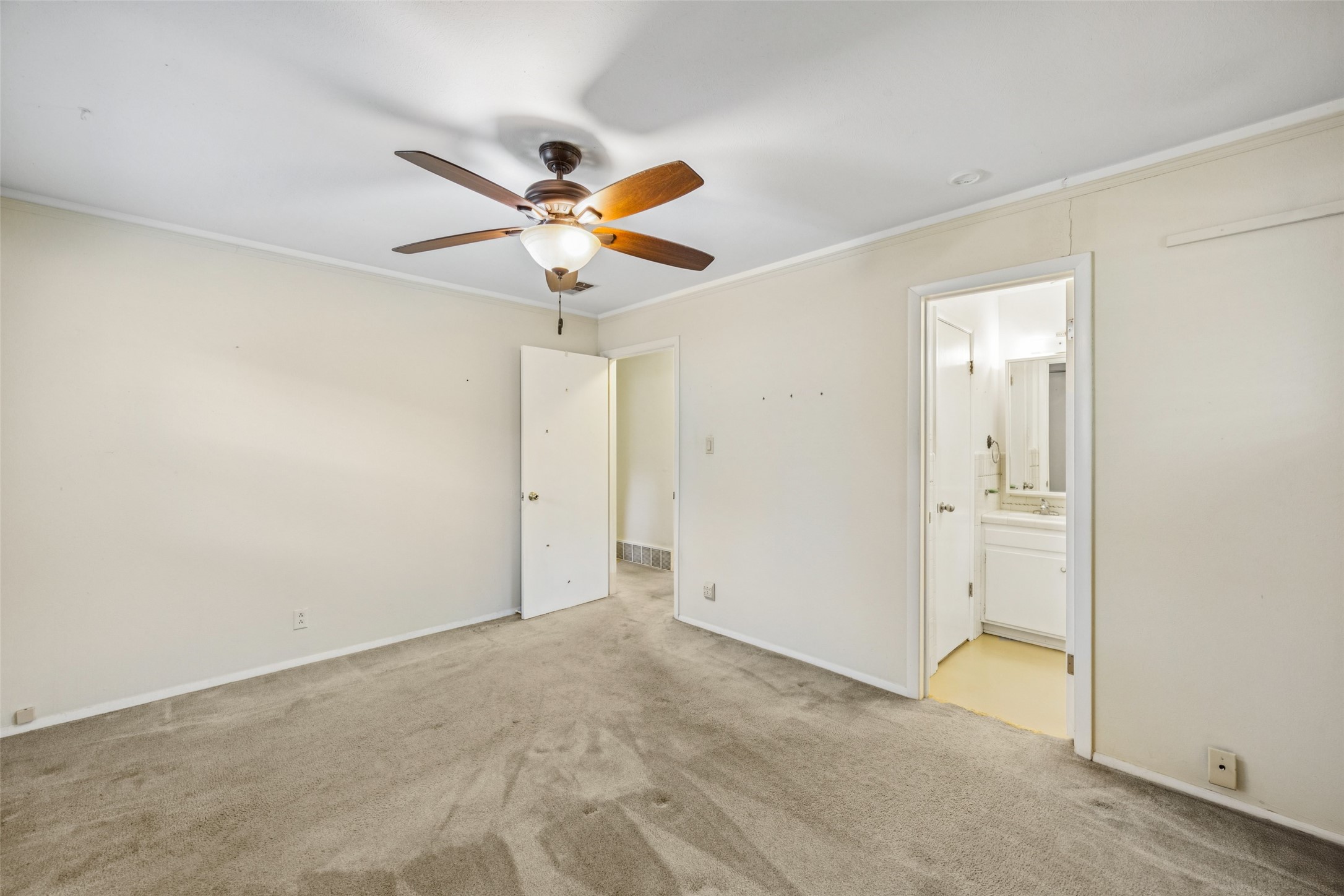 216 N Wisteria Street Mansfield TX 76063