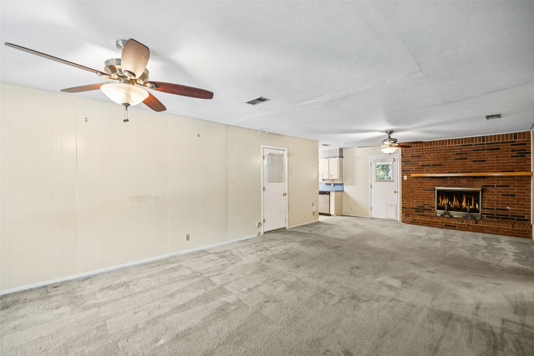 216 N Wisteria Street Mansfield TX 76063