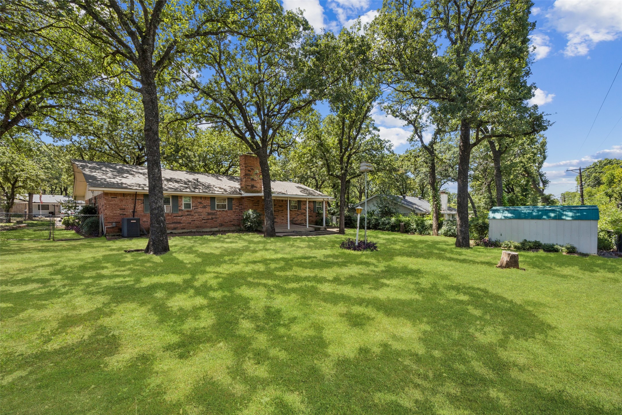 216 N Wisteria Street Mansfield TX 76063