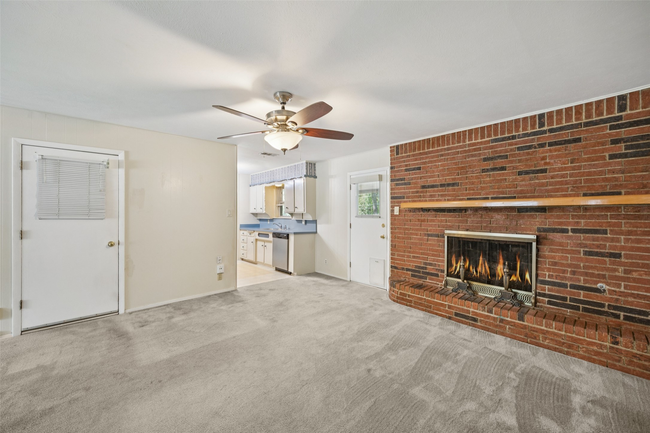 216 N Wisteria Street Mansfield TX 76063