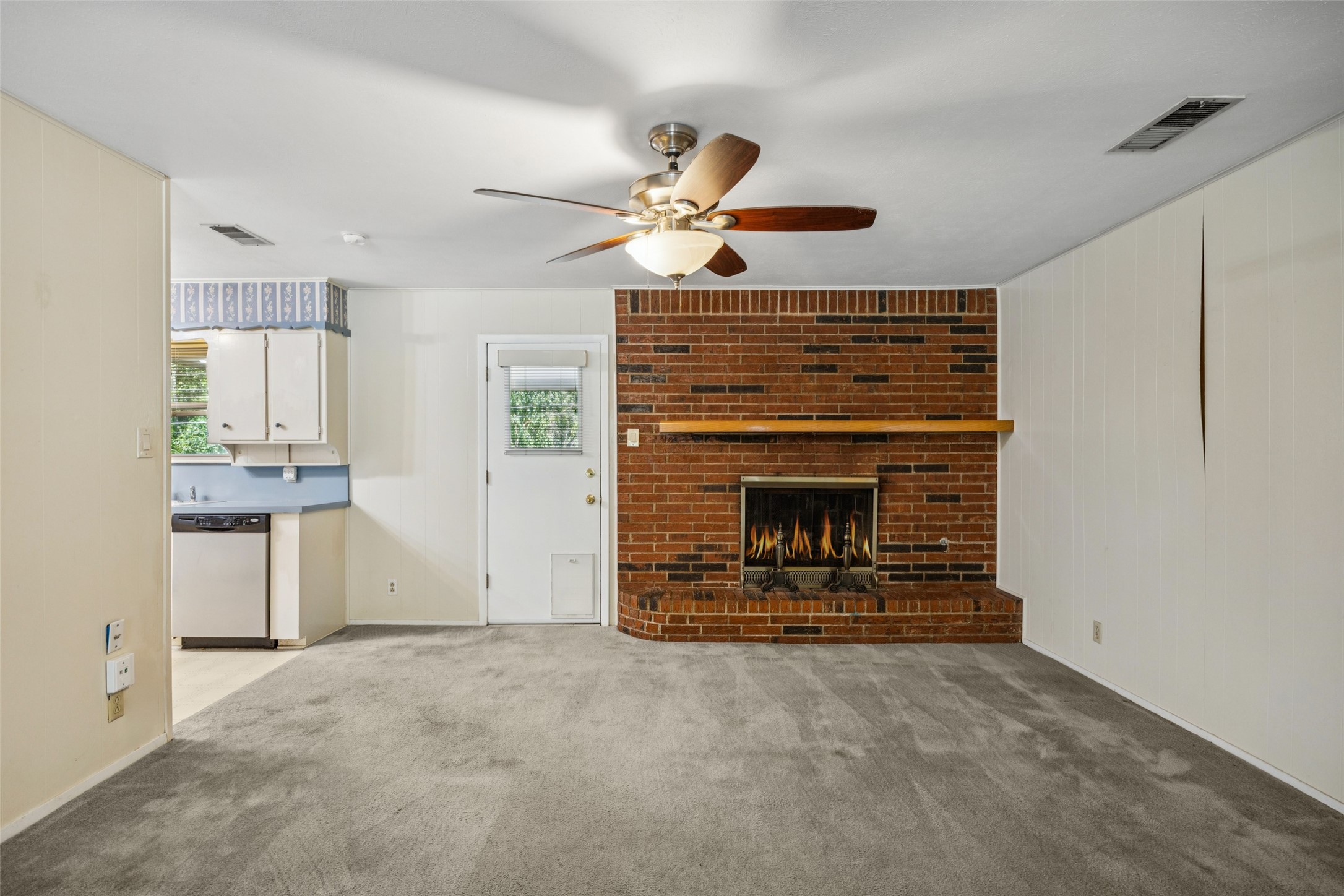 216 N Wisteria Street Mansfield TX 76063