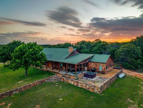 141 County Road 4793 Boyd TX 76023