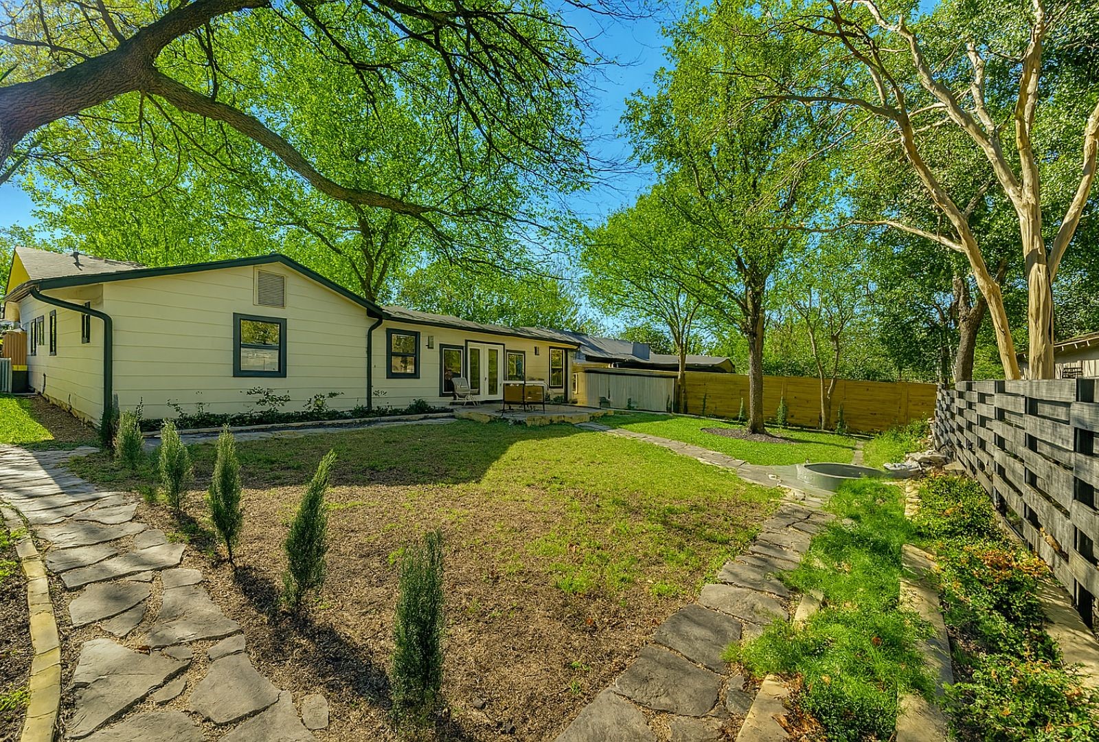 7002 Whispering Oaks Drive Austin TX 78745