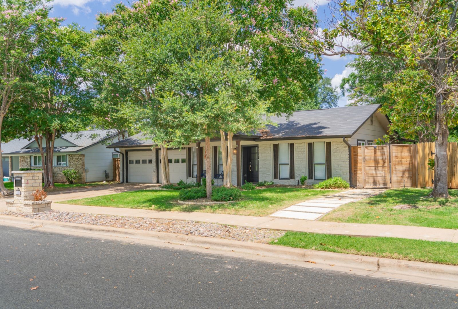 7002 Whispering Oaks Drive Austin TX 78745