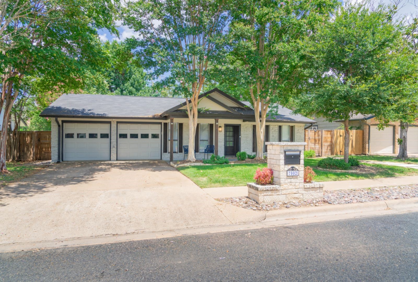 7002 Whispering Oaks Drive Austin TX 78745