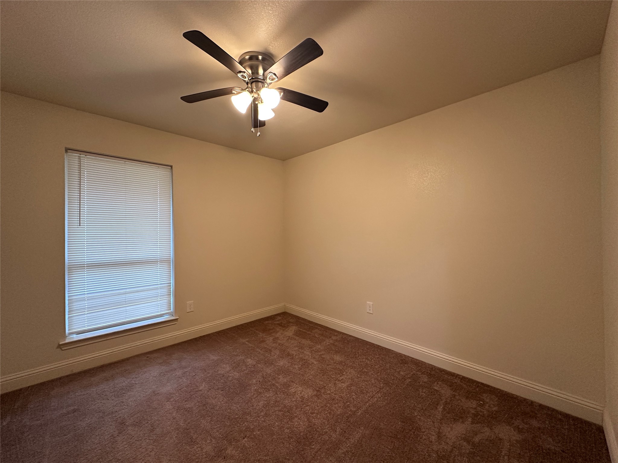 1017 Pleasant Valley Road Garland TX 75040