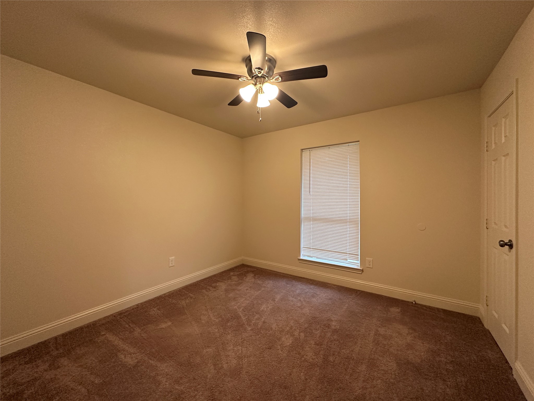 1017 Pleasant Valley Road Garland TX 75040