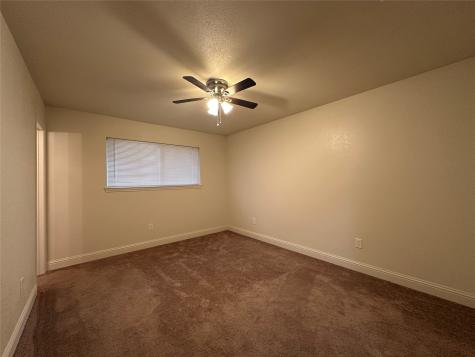 1017 Pleasant Valley Road Garland TX 75040