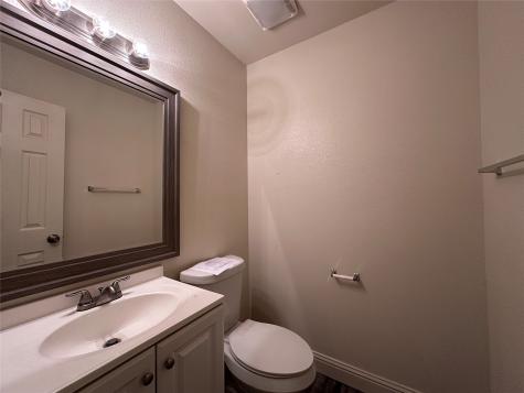 1017 Pleasant Valley Road Garland TX 75040