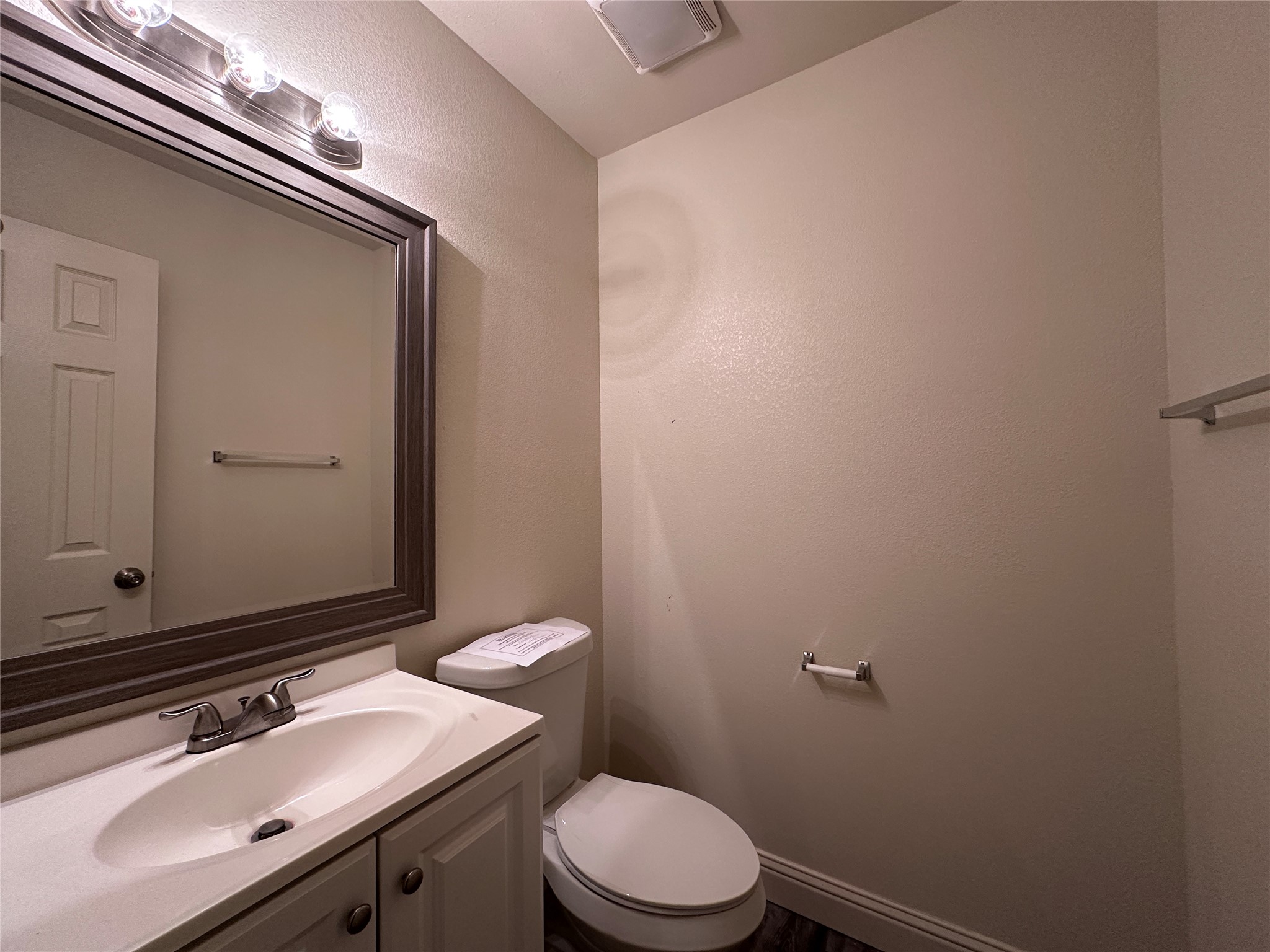 1017 Pleasant Valley Road Garland TX 75040