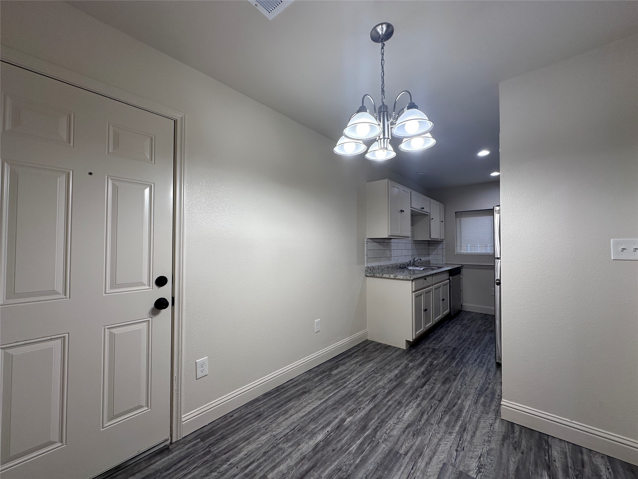 1017 Pleasant Valley Road Garland TX 75040