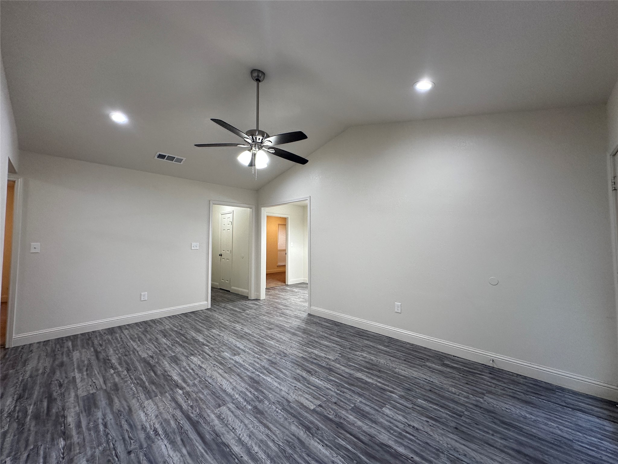 1017 Pleasant Valley Road Garland TX 75040