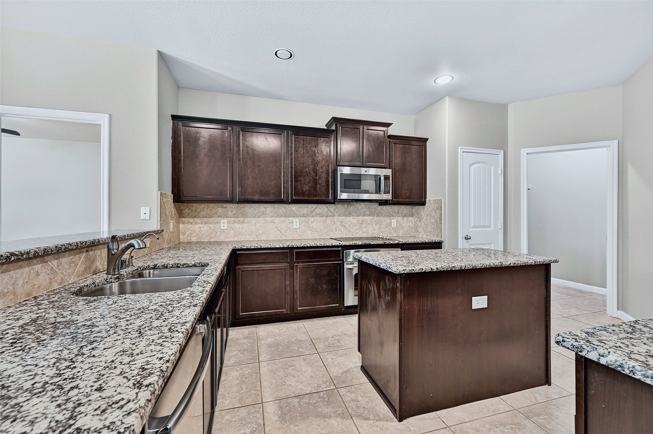 405 Roger Graves Circle Mckinney TX 75072