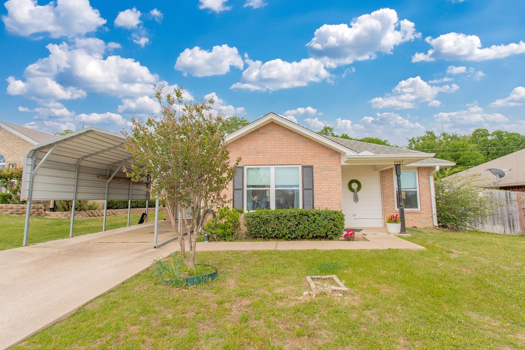1107 Woodland Park Drive Lindale TX 75771