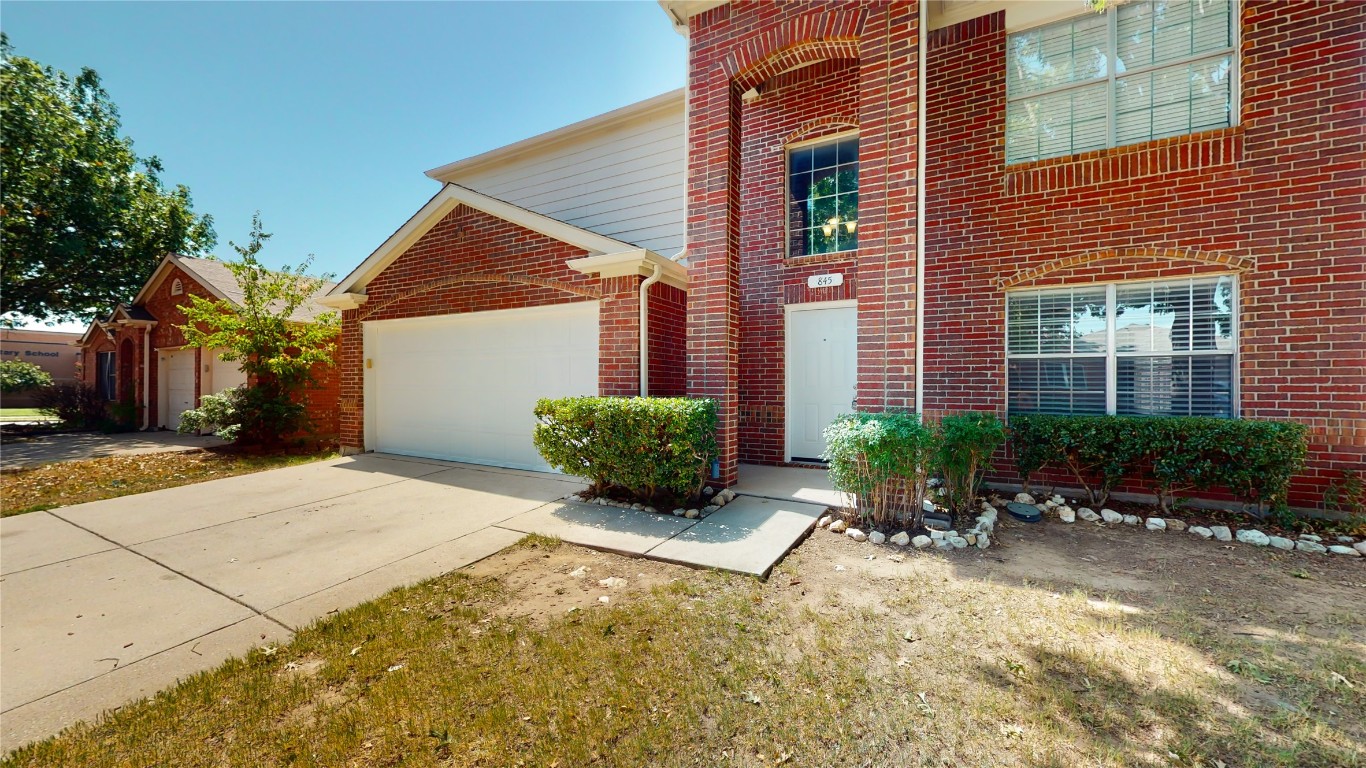 845 Lariat Drive Saginaw TX 76131