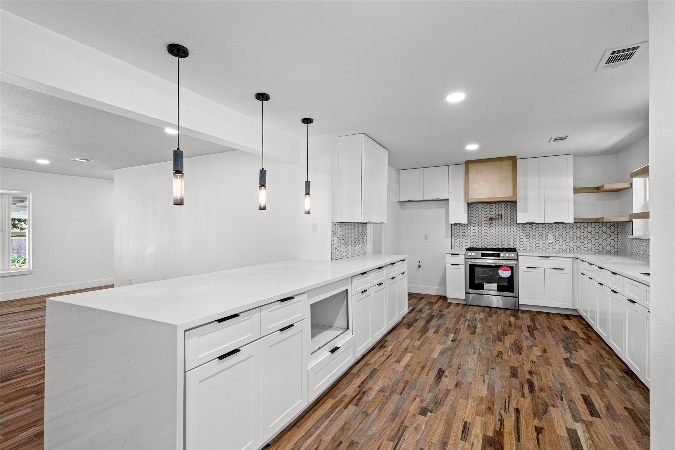 3542 Chellen Drive Farmers Branch TX 75234
