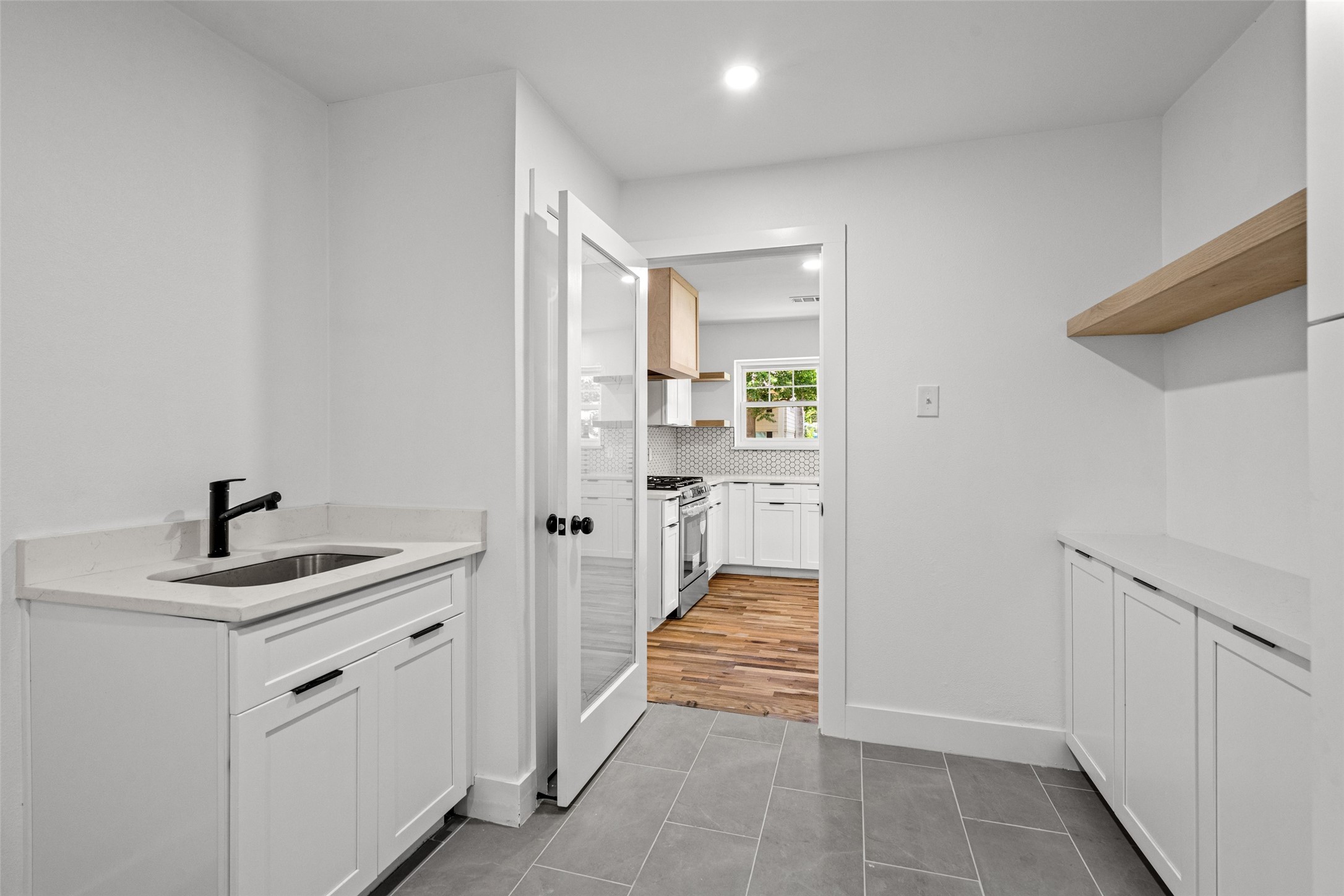3542 Chellen Drive Farmers Branch TX 75234