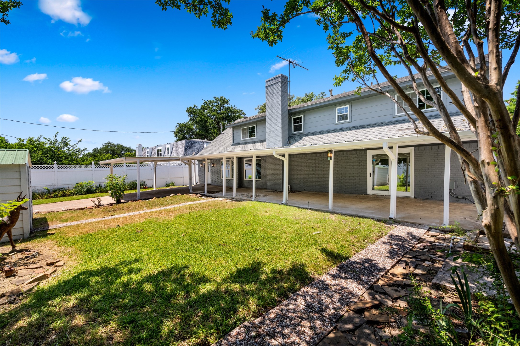 3542 Chellen Drive Farmers Branch TX 75234