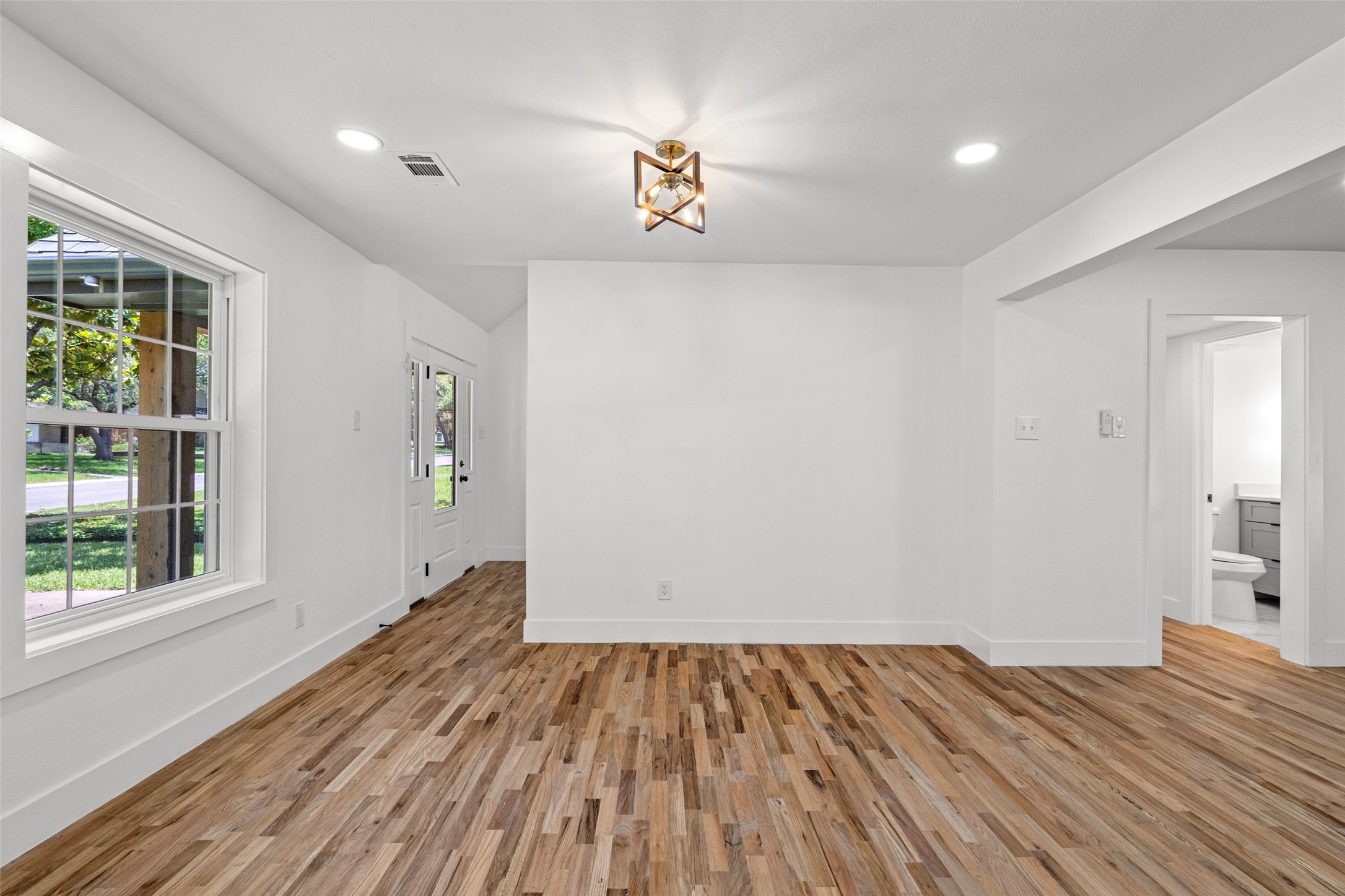 3542 Chellen Drive Farmers Branch TX 75234