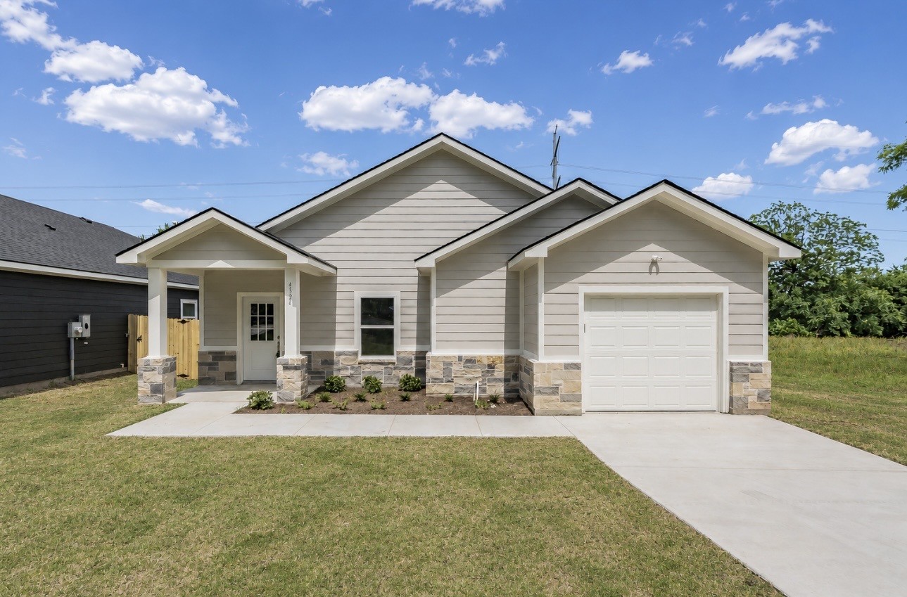 4526 Kolloch Drive Dallas TX 75216