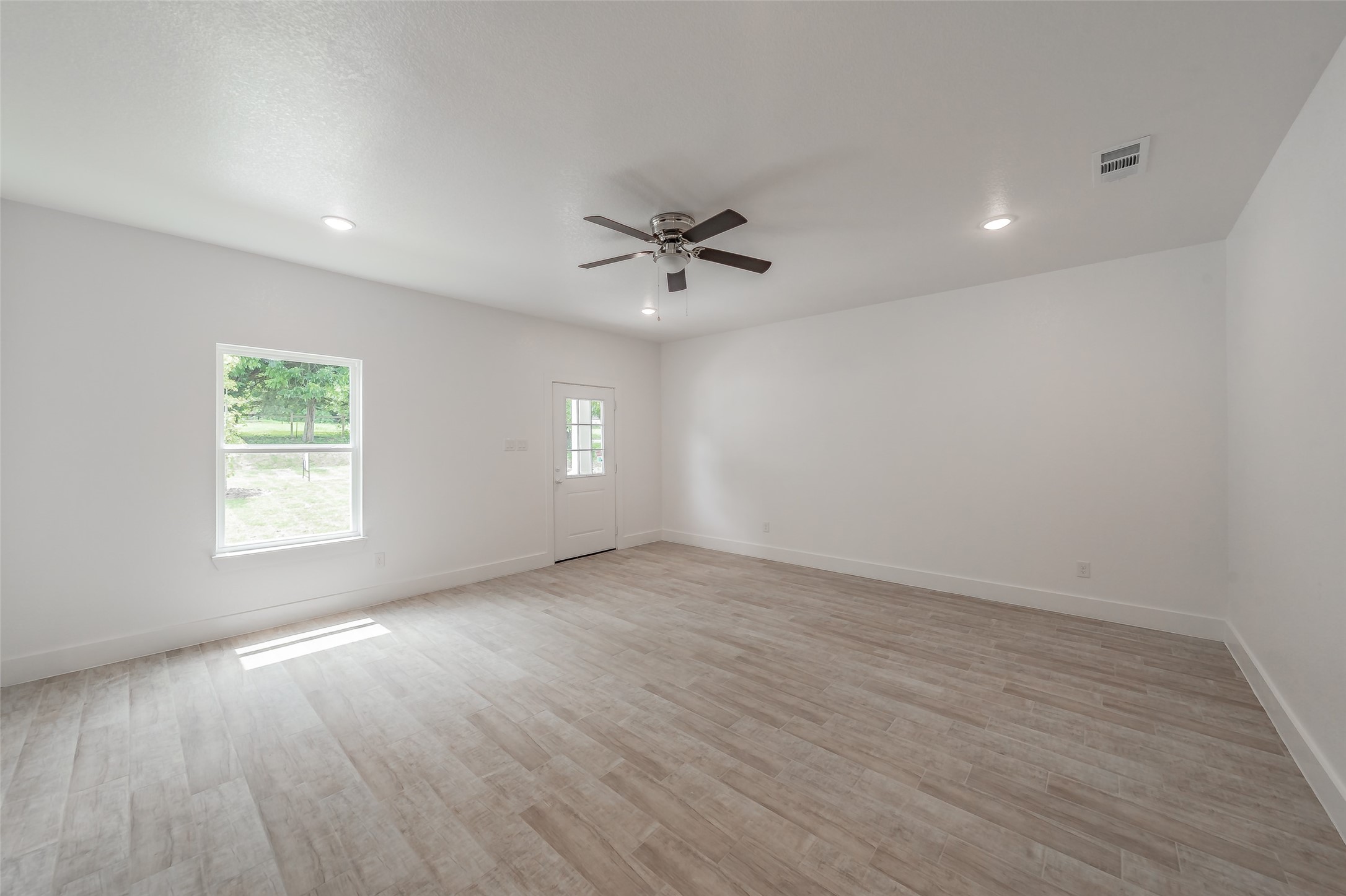 4526 Kolloch Drive Dallas TX 75216