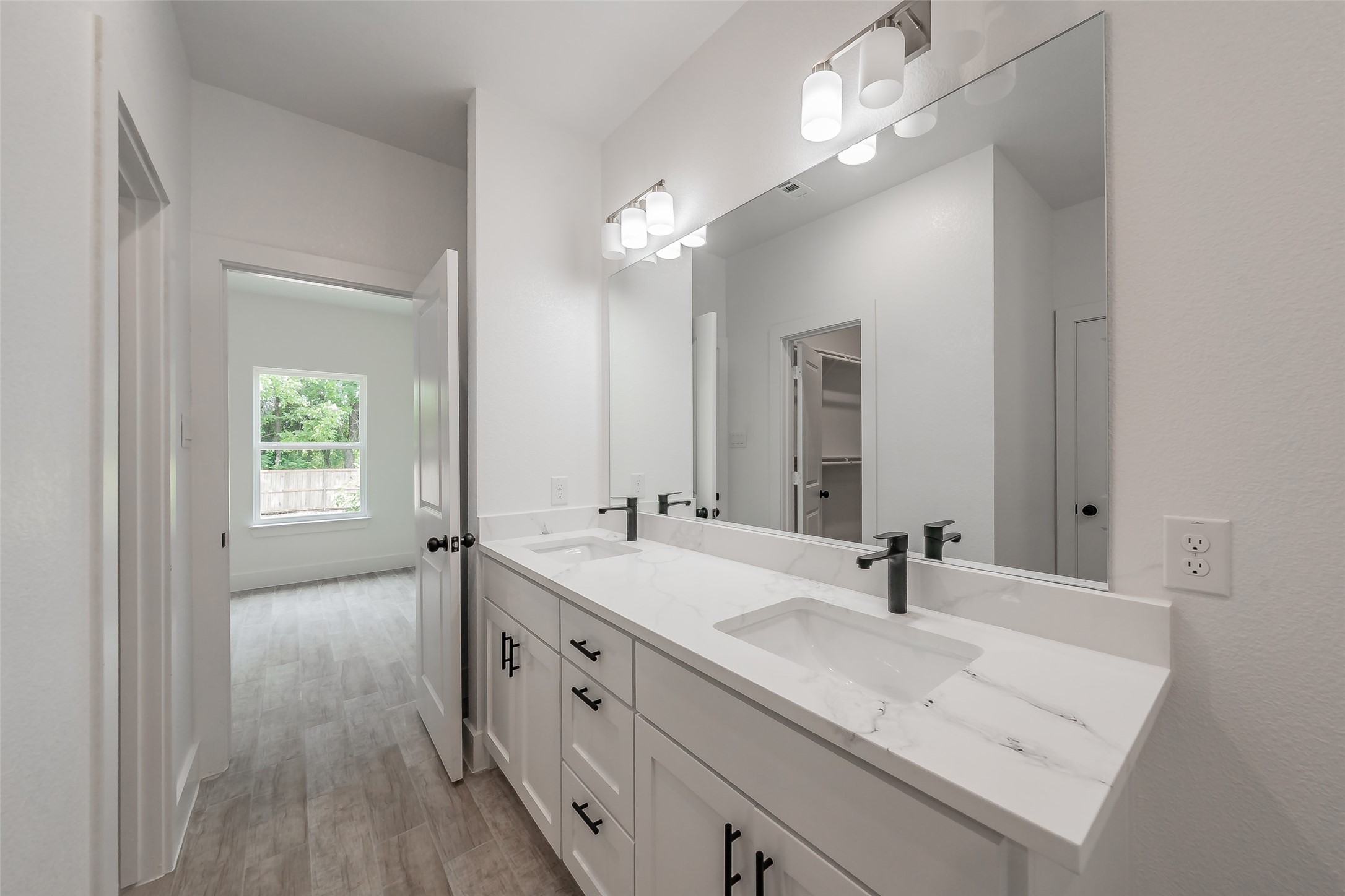 4526 Kolloch Drive Dallas TX 75216