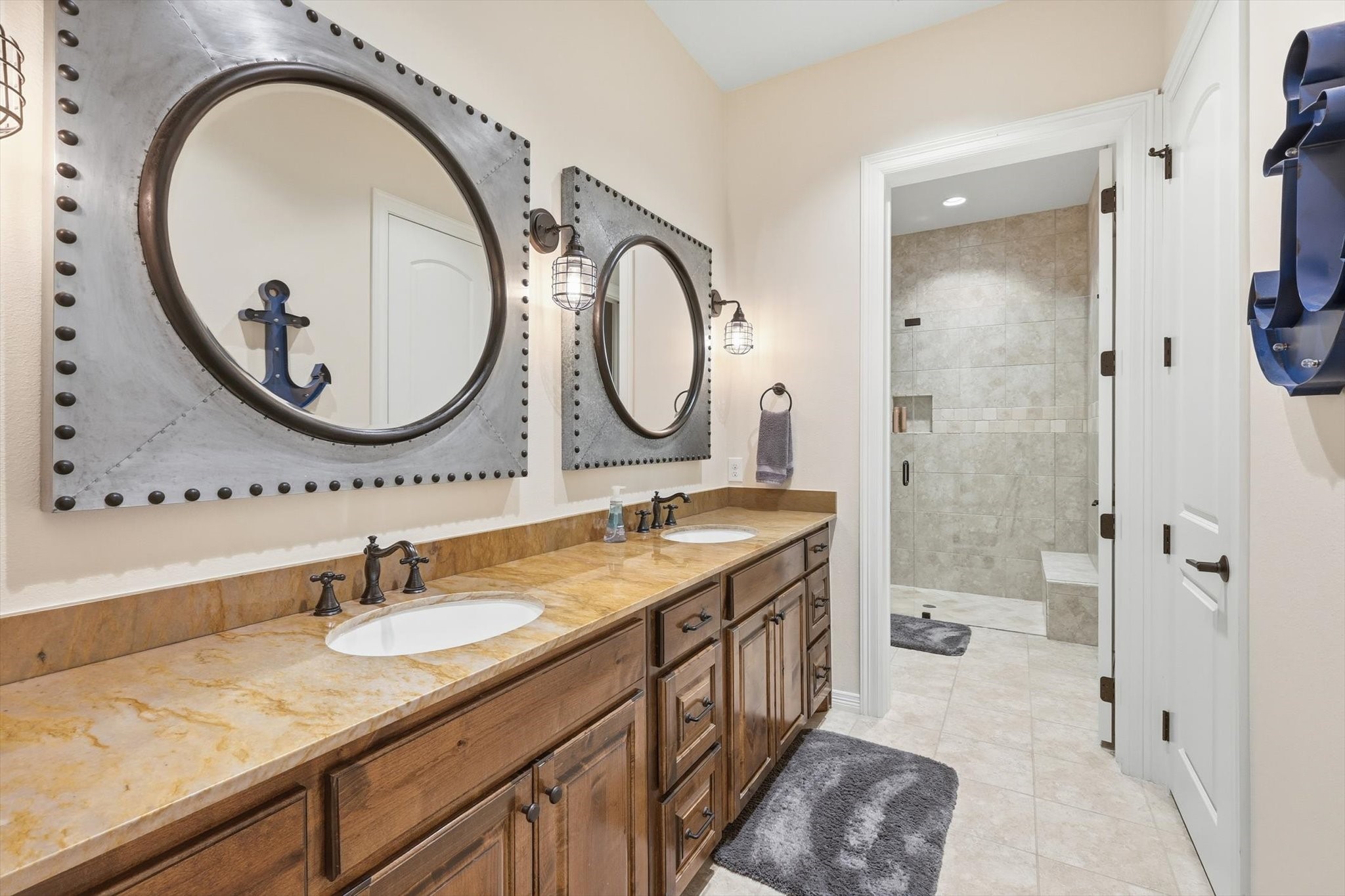 7105 W Hells Gate Drive Strawn TX 76475