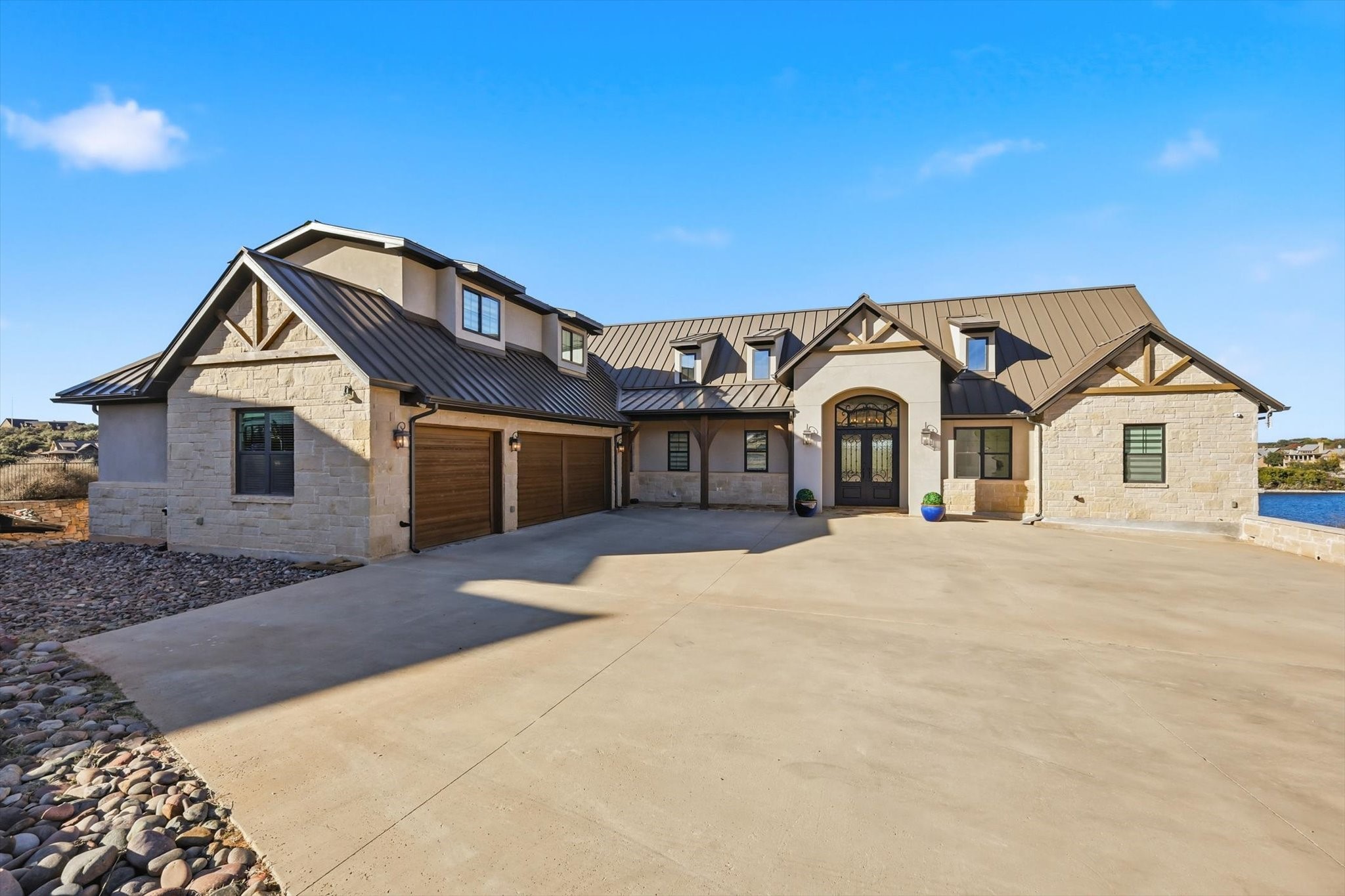 7105 W Hells Gate Drive Strawn TX 76475