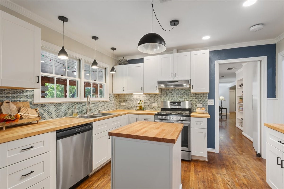 2815 N 43rd Street Waco TX 76710