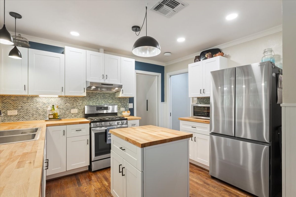 2815 N 43rd Street Waco TX 76710