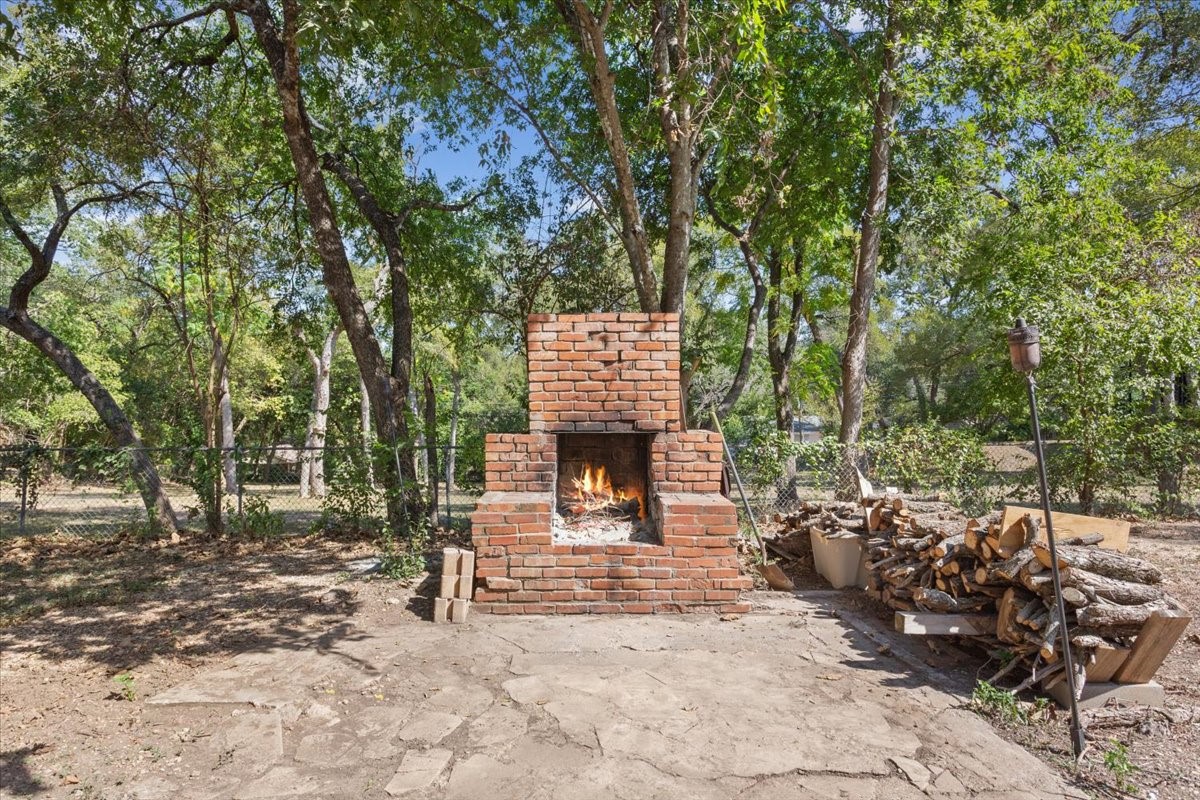 2815 N 43rd Street Waco TX 76710