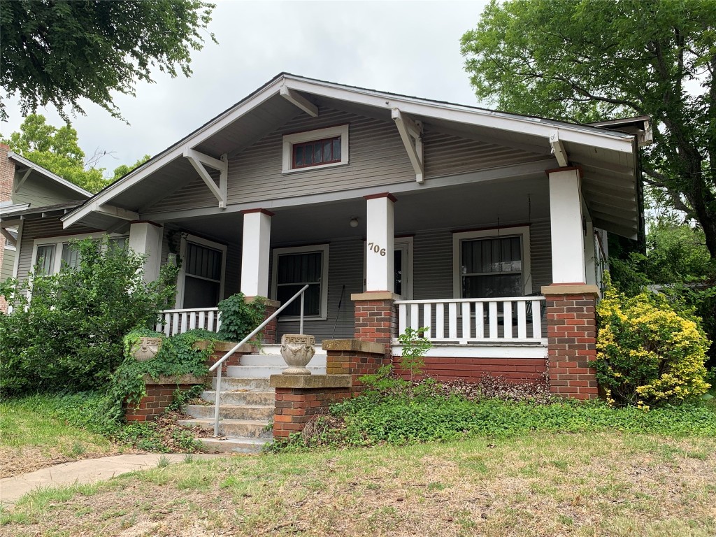 706 S Alamo Street Weatherford TX 76086