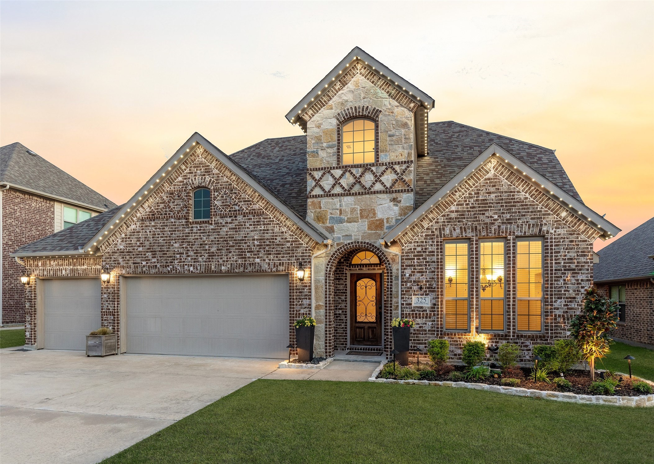 325 Sherbrook Street Van Alstyne TX 75495