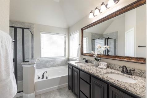 325 Sherbrook Street Van Alstyne TX 75495