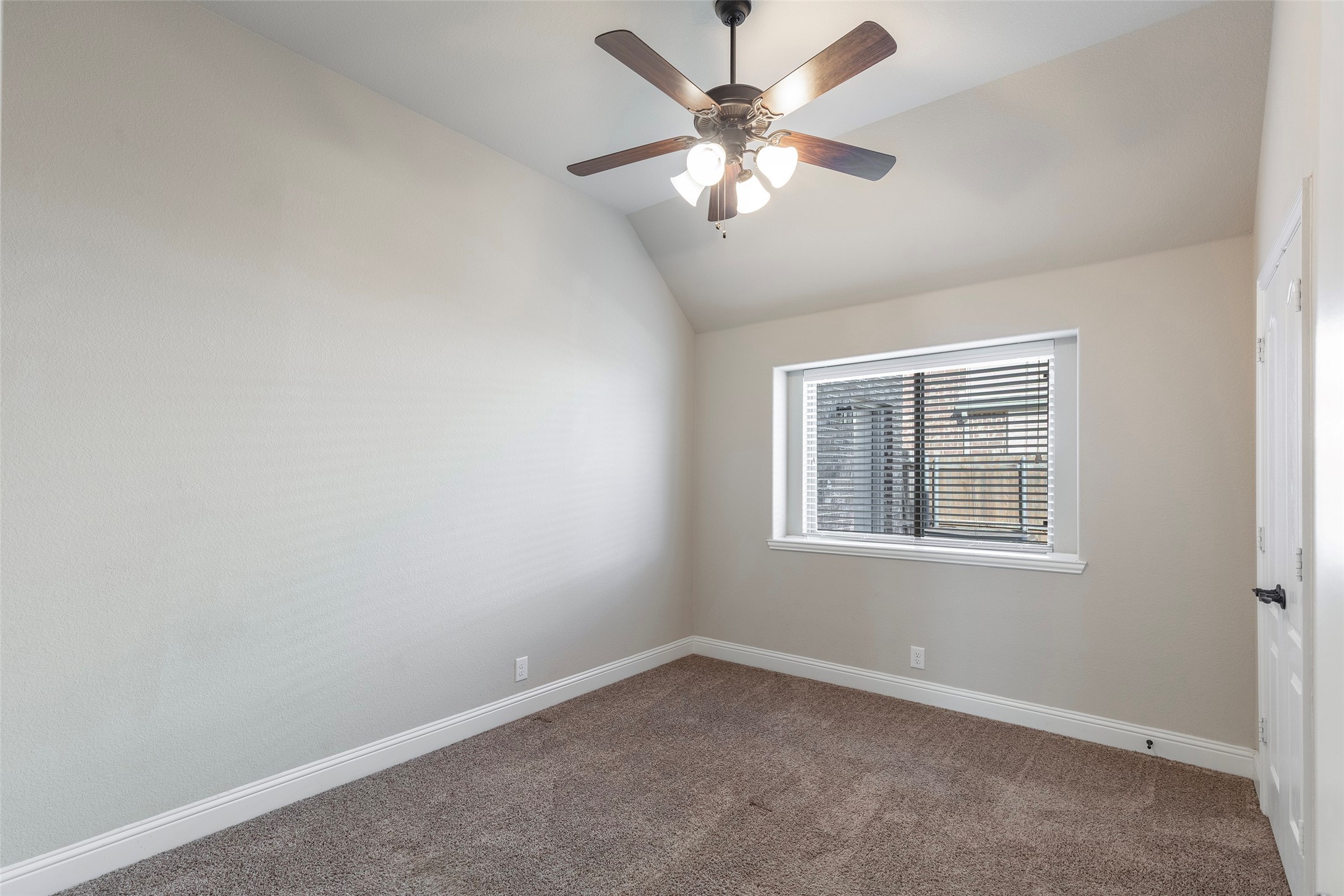 325 Sherbrook Street Van Alstyne TX 75495